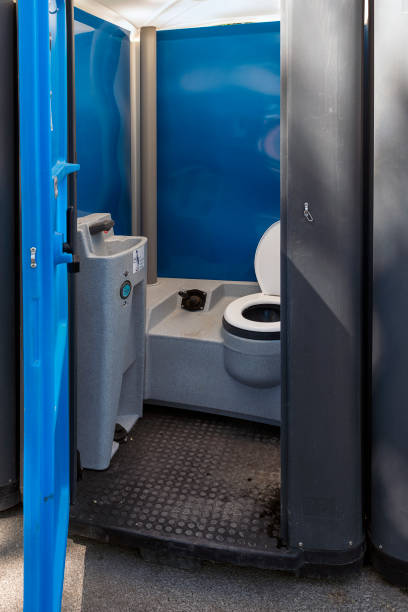 Porta potty rental for outdoor events in Eastwood, MI